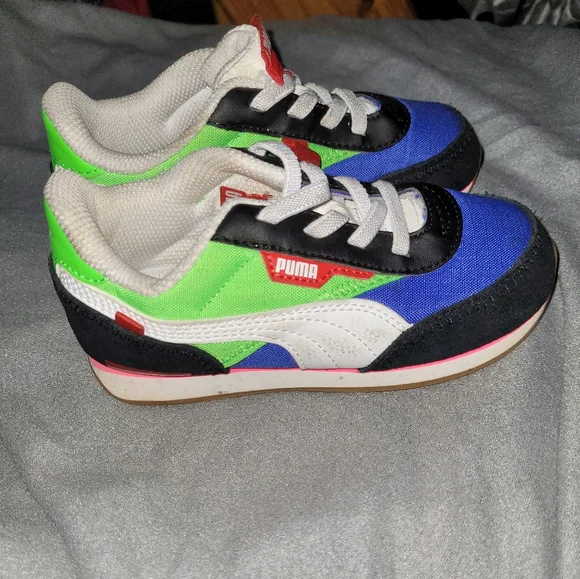 Kids pumas - Picture 1 of 4